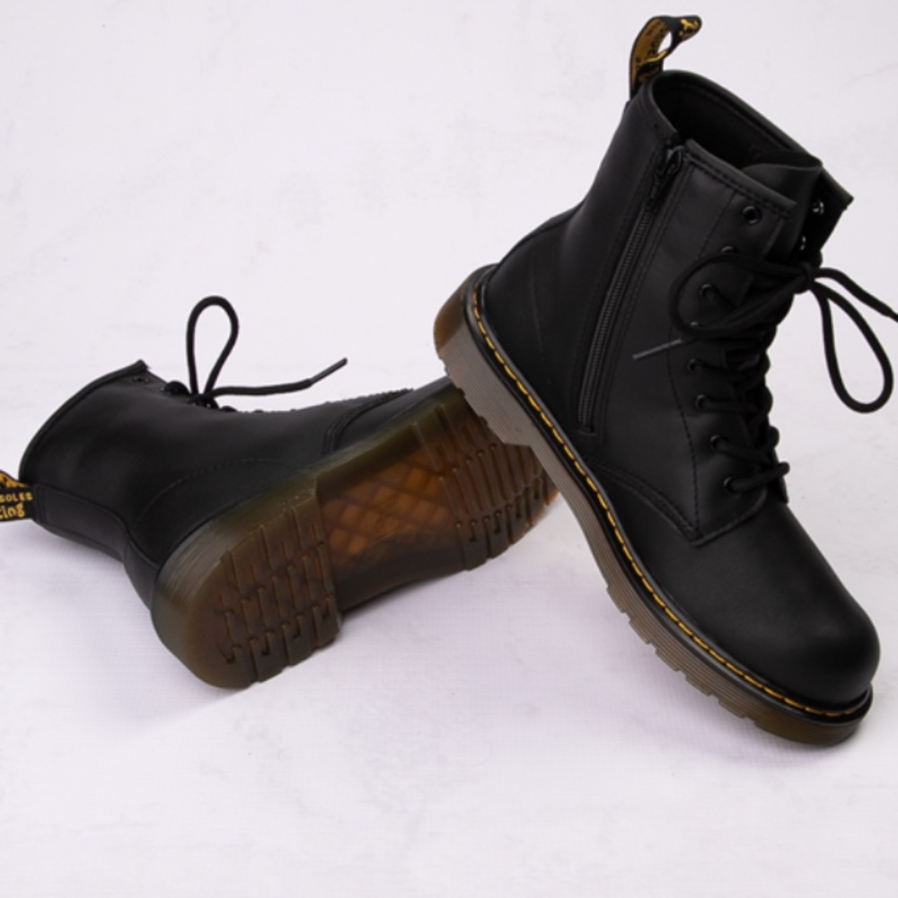 Dr. Martens 1460 8-Eye Boot